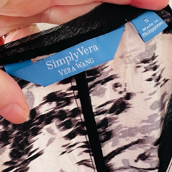 Simply Vera Wang Dress - Picture 5 of 6